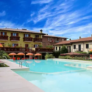 Romantic Hotel